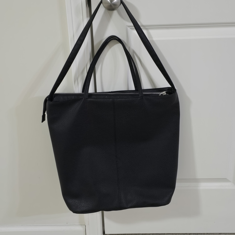 London Fog Classic Black Tote Bag